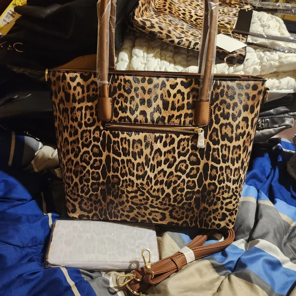 Leopard Print Tote Bag with Brown Accents - Picture 3 of 5